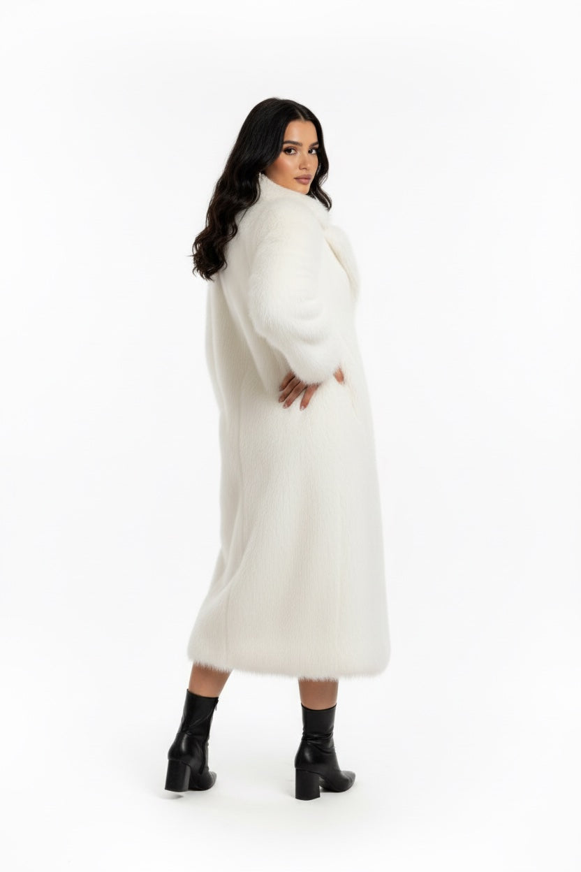 119 Συνθετική μάξι γούνα