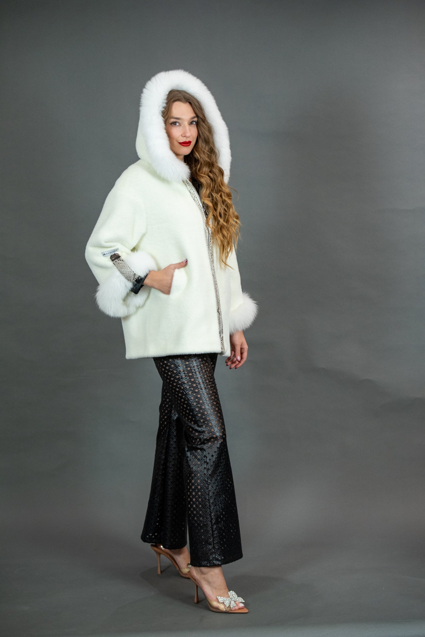 041 Παλτό με γούνα λάμα με ρεναρ στο γιακά