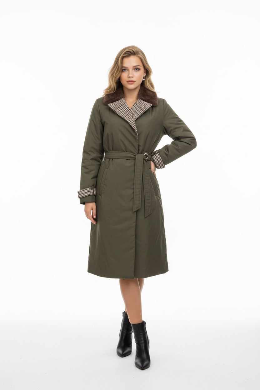 142 Αδιάβροχο παλτό με γιακά από βιζόν